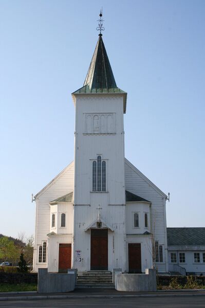 Fil:Fjell kyrkje, Sotra Fasade 1.jpg