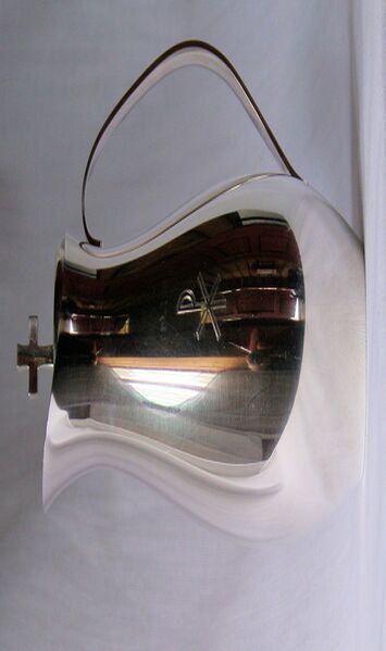 Fil:Skare, vinkanne, AMH 2008.jpg